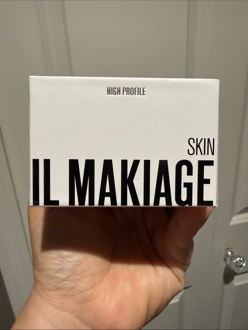 IL MAKIAGE Black and White High Profile Set